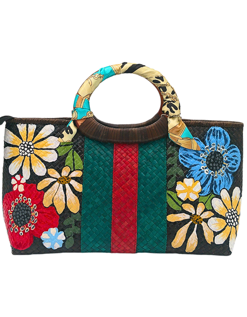 Load image into Gallery viewer, Handwoven Pandan Handbag with Wooden Handle - Gucci Inspired Floral Design - Eco-Friendly and Stylish
