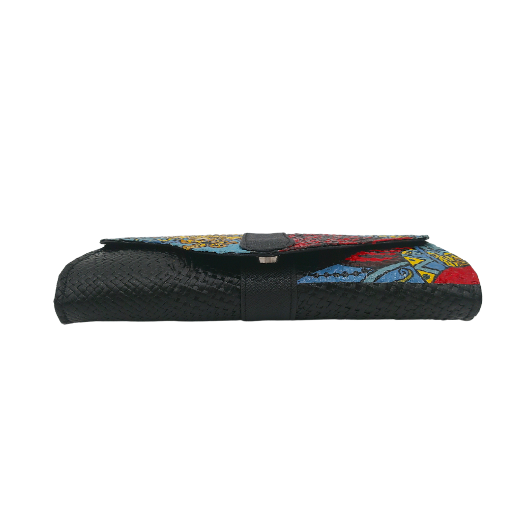 Hand-Painted Woven Straw Clutch – Artisan Boho-Chic Clutch with Colorful Abstract Design