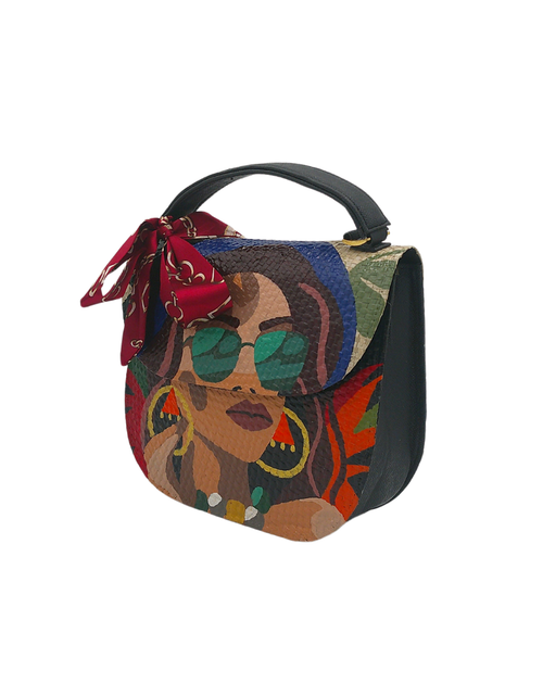 Load image into Gallery viewer, Hand-Painted Stylish Woman Portrait Crossbody Bag – Woven Straw Bag with Chic Scarf Accent
