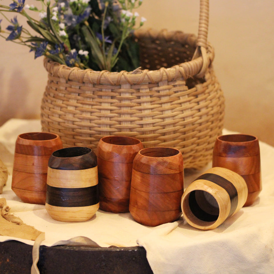 Handcrafted Wooden Shot Glasses – Rustic Barrel-Shaped Drinkware